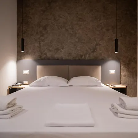 Center Boutique Τίρανα