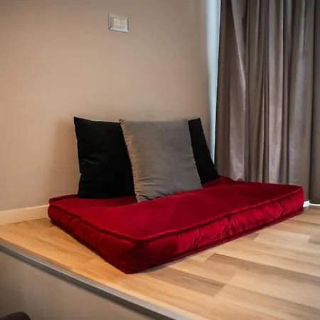 Center Boutique 3* טיראנה