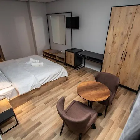Center Boutique 3* Тирана