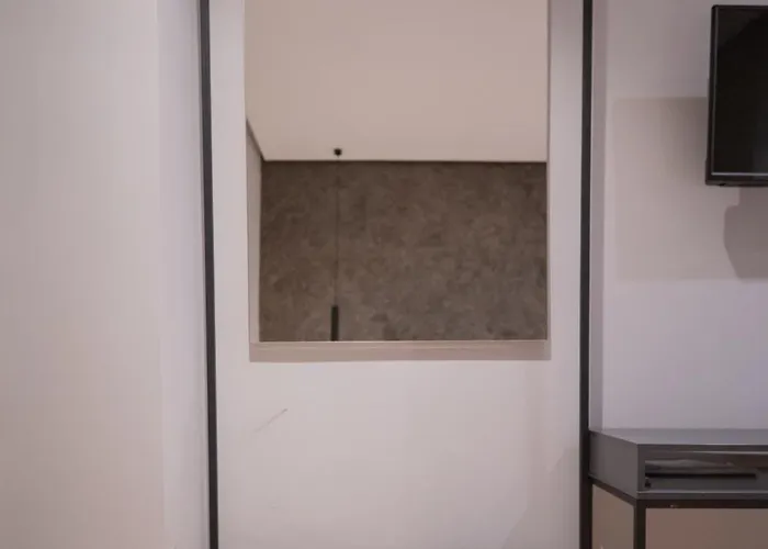 Center Boutique تيرانا